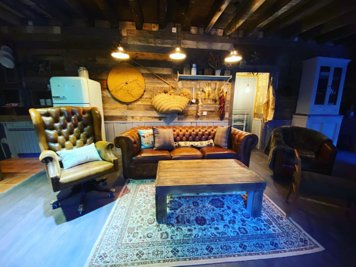 Cabane Du Cerf Льивия Экстерьер фото